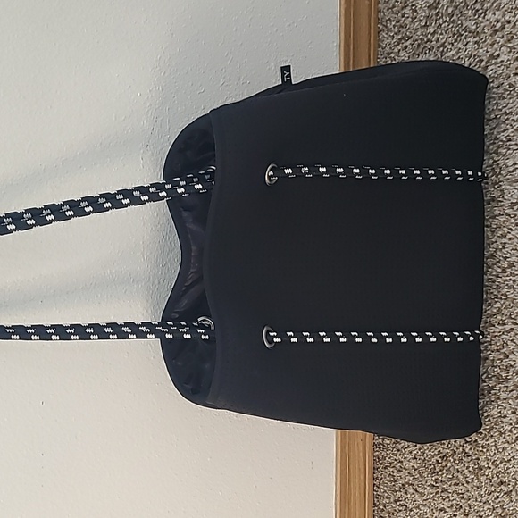 🎯⏰️🎯Neoprene Tote/Bag🆑️lowest Pd - Picture 2 of 9